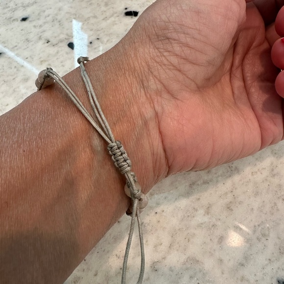 14 karat gold butterfly with beaded adjustable, bracelet, Bead Bracelet - Picture 5 of 7